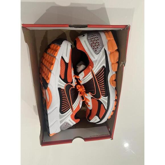 Nike Zoom Vomero 5 Orange Black White FB9149-800 Men\'s Shoes NEW Size 10 main image 8